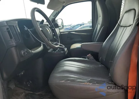 2014 Chevrolet Express G2500 z USA, uszkodzony, nr VIN 1GCWGFCA1E1914563